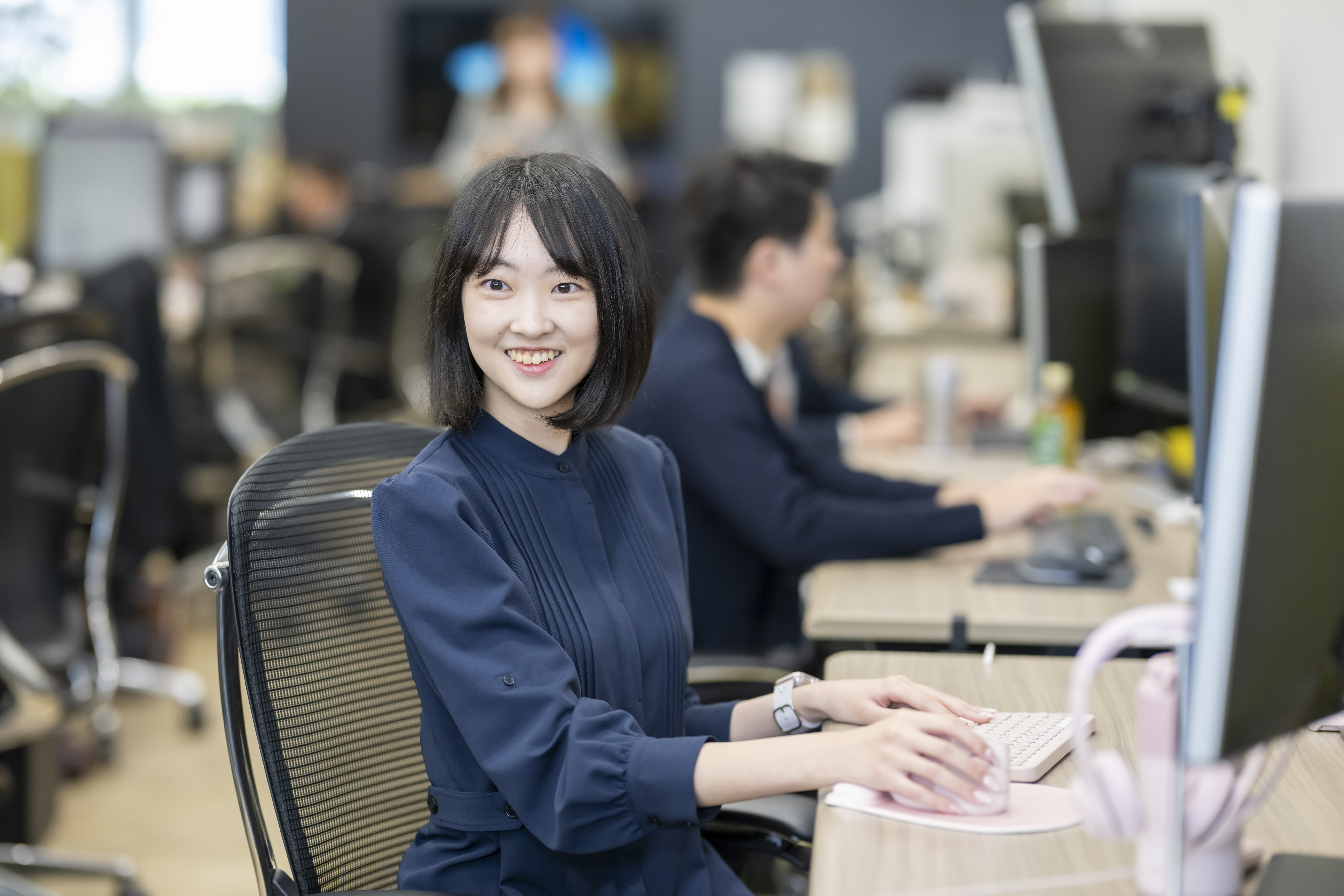 サポートエンジニアが働いている様子